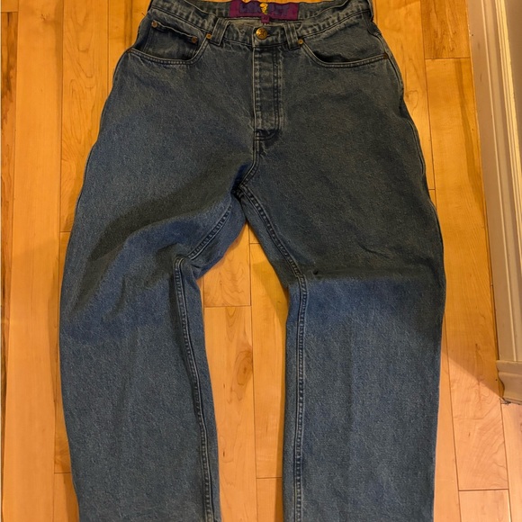 Carpet Company Dino Jeans - Picture 7 of 9